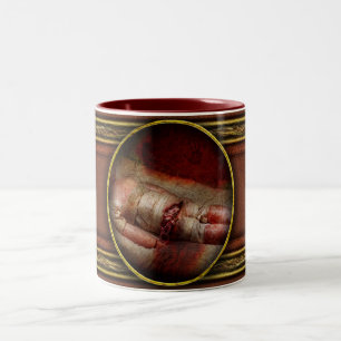 Caneca De Café Em Dois Tons Assustador - Estranho - Ninguém suspeitou