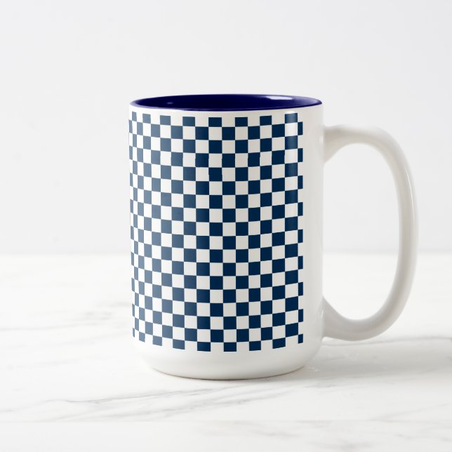 Caneca De Café Em Dois Tons Azul e branco verificados (Direita)