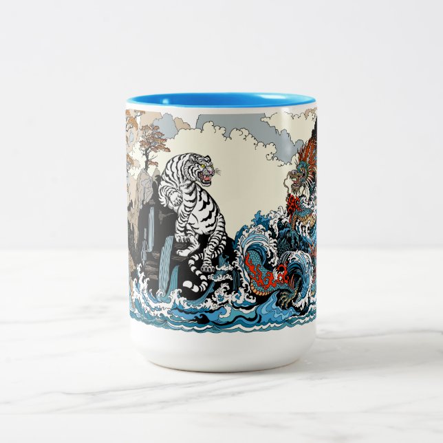 Caneca De Café Em Dois Tons Azure Dragon e White Tiger. Ilustração (Centro)