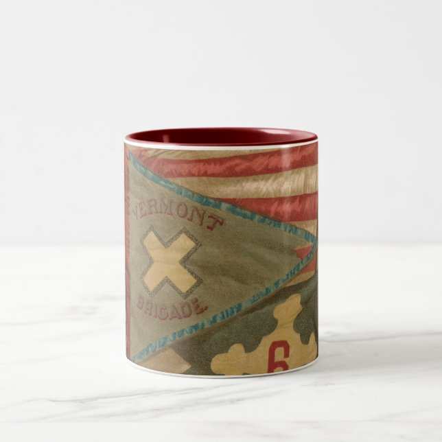Caneca De Café Em Dois Tons Bandeira americana da brigada de Vermont da guerra (Centro)