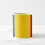 Caneca De Café Em Dois Tons Bandeira da Romênia<br><div class="desc">Bandeira Patriótica da Romênia.</div>