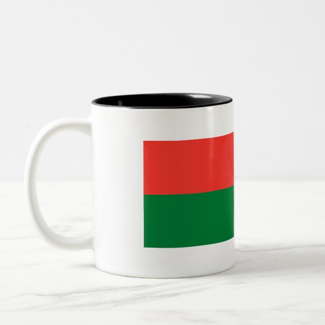 Caneca De Café Em Dois Tons Bandeira de Madagáscar (Esquerda)