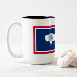 Caneca De Café Em Dois Tons Bandeira de Wyoming