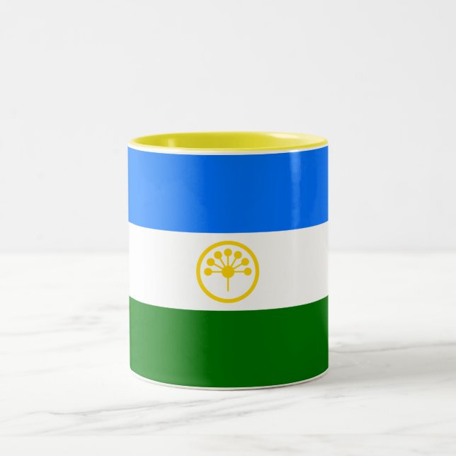Caneca De Café Em Dois Tons Bandeira do Bashkortostan (Centro)