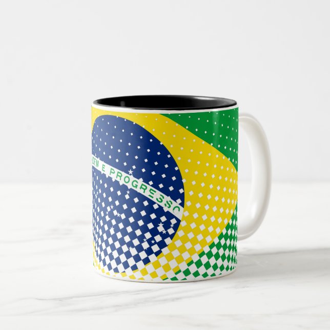 Caneca De Café Em Dois Tons Bandeira Do Brasil Com Efeito De Meia-Tonalidade (Frente Esquerda)