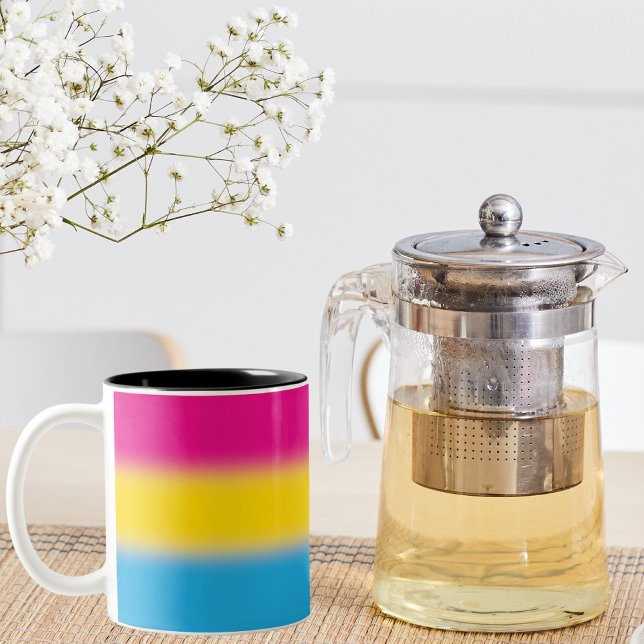 Caneca De Café Em Dois Tons Bandeira do Orgulho Pansexual Gradiente – Bandeira (Criador carregado)