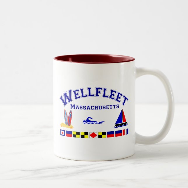 Caneca De Café Em Dois Tons Bandeiras de sinal das MÃES de Wellfleet (Direita)