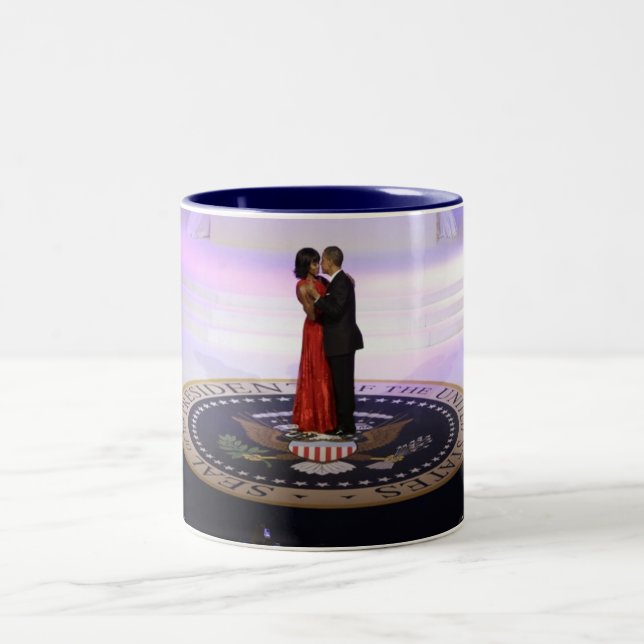 Caneca De Café Em Dois Tons Barack e Michelle Obama (Centro)