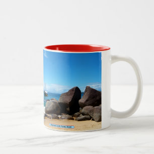 Caneca De Café Em Dois Tons Barco e praia, Paraty, Brasil