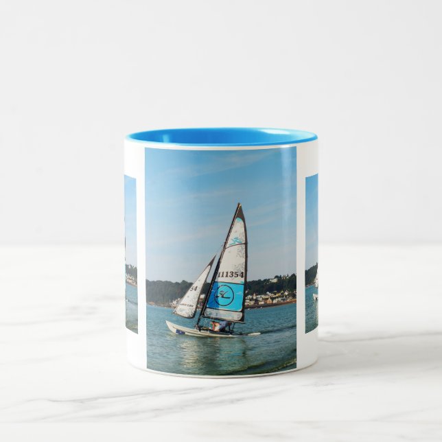 Caneca De Café Em Dois Tons Barcos à vela de gato (Centro)