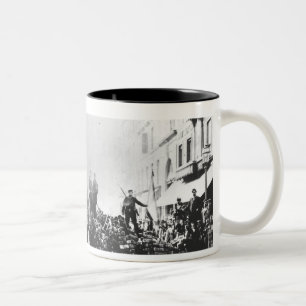 Caneca De Café Em Dois Tons Barricada na rua de Flandre
