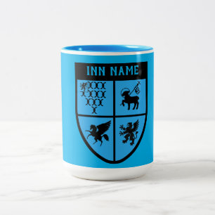Caneca De Café Em Dois Tons Barristers Passando O Bar
