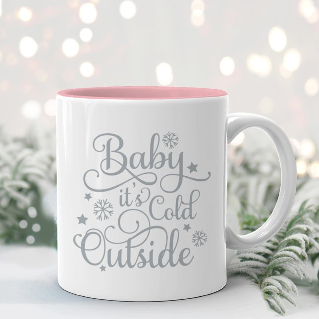 Caneca De Café Em Dois Tons Bebê Está Frio Lá Fora Cinza Roscas Escritas (Criador carregado)