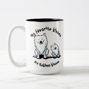 Caneca De Café Em Dois Tons Beijos americanos do esquimó de KiniArt