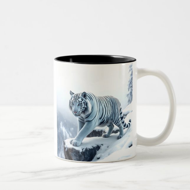 Caneca De Café Em Dois Tons Belo Tigre Branco Em Falésias Cobertas De Neve (Direita)