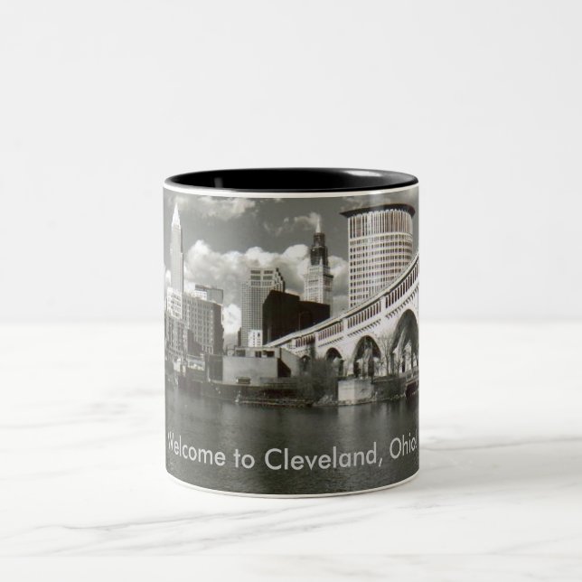 Caneca De Café Em Dois Tons Bem-vindos a Cleveland, Ohio! (Centro)