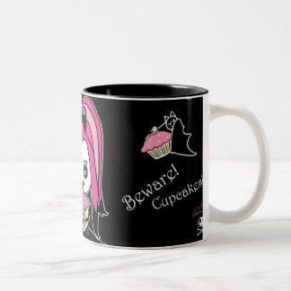 Caneca De Café Em Dois Tons Beware cupcakes!