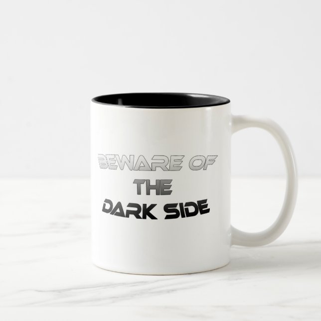 CANECA DE CAFÉ EM DOIS TONS BEWARE DO LADO ESCURO (Direita)