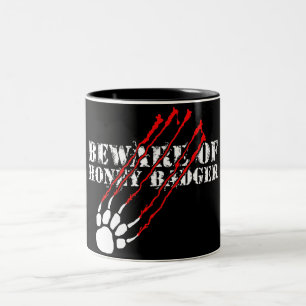 Caneca De Café Em Dois Tons Beware do texugo de mel