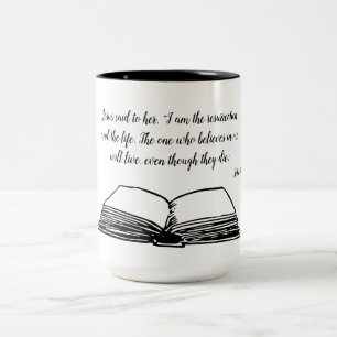 Caneca De Café Em Dois Tons Bíblia aberta em John 11:25