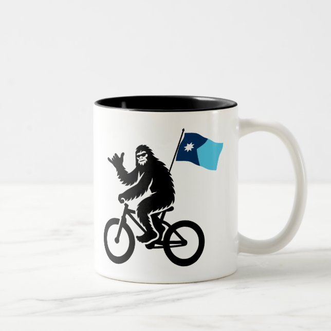 Caneca De Café Em Dois Tons Bigfoot Cycling Minnesota Flag (Direita)