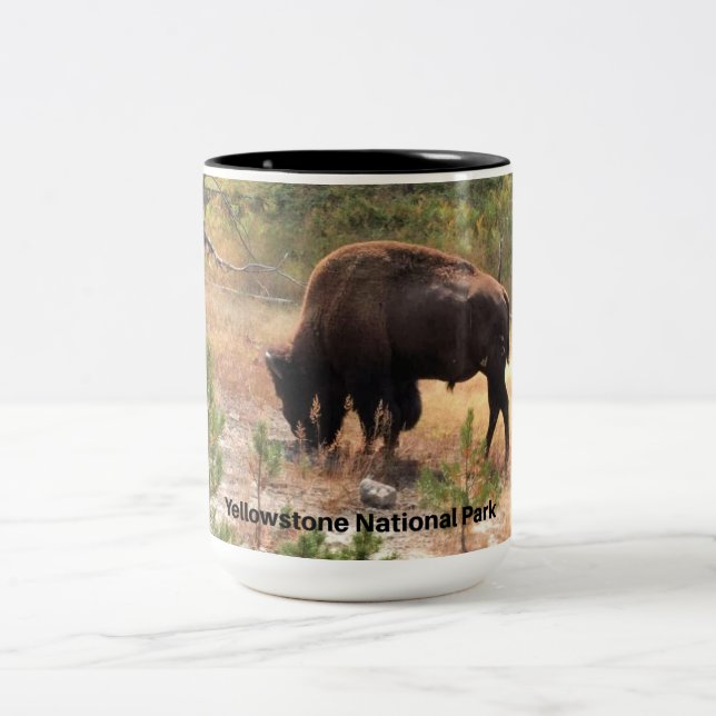 Caneca De Café Em Dois Tons Bisões em Yellowstone (Centro)