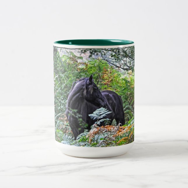 Caneca De Café Em Dois Tons Black & Bay New Forest Ponies, Hampshire, Inglater (Centro)