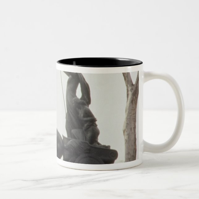 Caneca De Café Em Dois Tons Boadicea, 1902 (Direita)