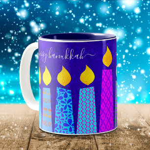 Caneca De Café Em Dois Tons Bold Menorah Candles Happy Hanukkah Script em Azul