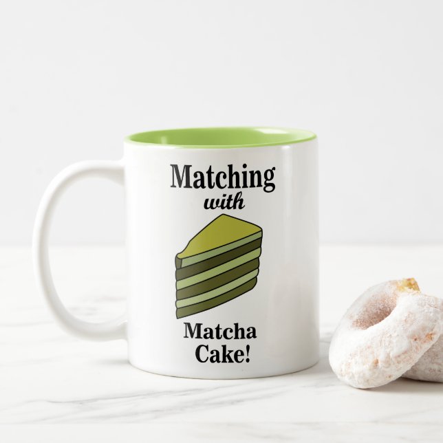Caneca De Café Em Dois Tons Bolo Verde Matcha Engraçado (Com Donut)