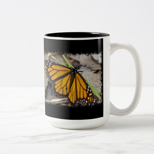 Caneca De Café Em Dois Tons Borboleta Monarca em Preto (Direita)