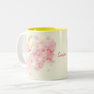 Caneca De Café Em Dois Tons Borboletas e flores personalizadas de aquarelas