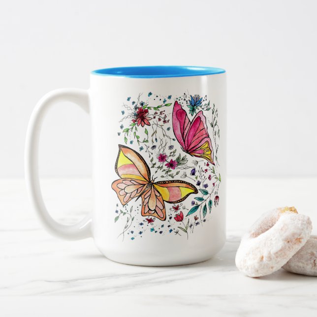 Caneca De Café Em Dois Tons Borboletas e nome feito sob encomenda (Com Donut)