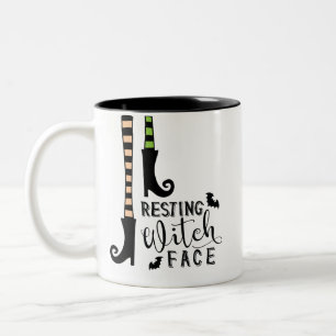 Caneca De Café Em Dois Tons Botas bonitos das meias que descansam a cara o Dia