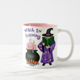 Caneca De Café Em Dois Tons Bruxa no Treinamento