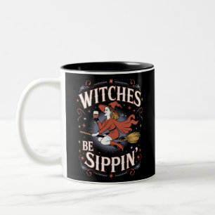 Caneca De Café Em Dois Tons Bruxas Estão Bebendo Feriado de Halloween Sinistro