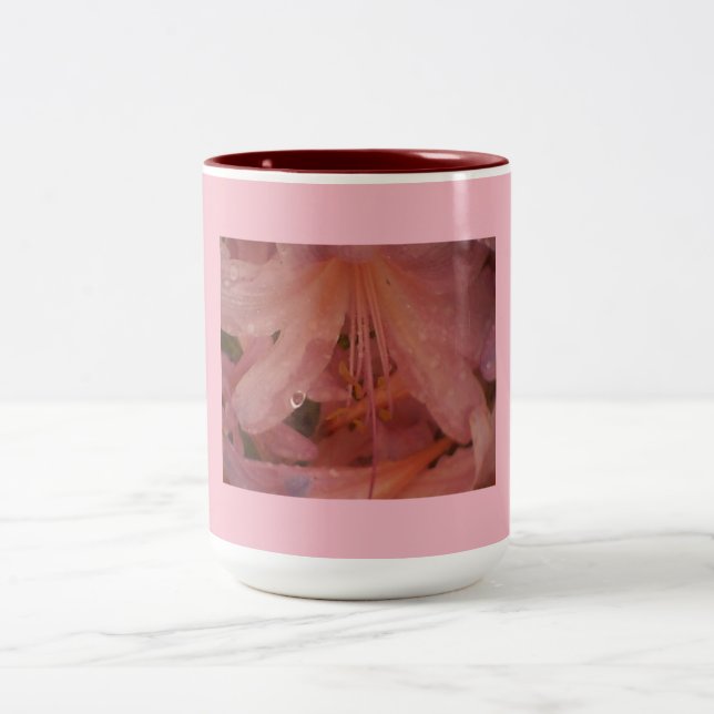 Caneca De Café Em Dois Tons Burgundy Pink Lily (Centro)