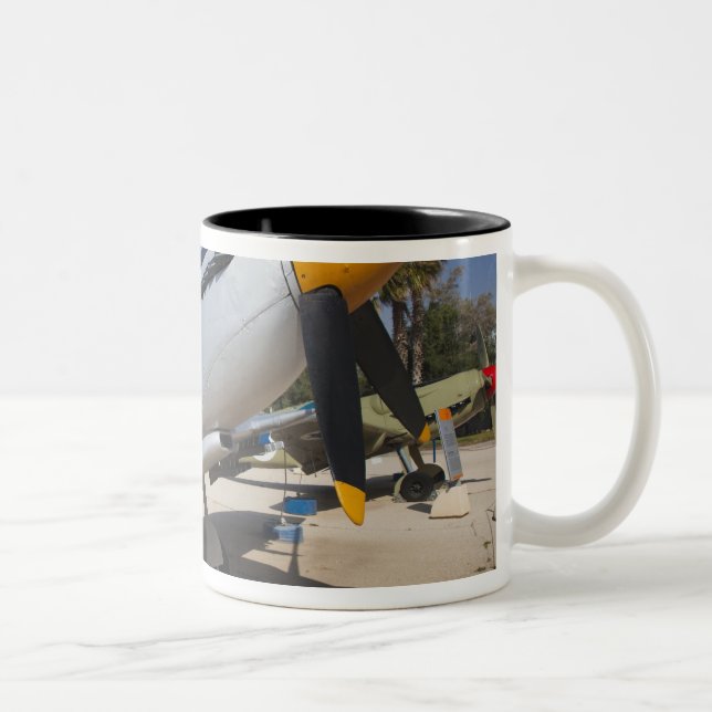 Caneca De Café Em Dois Tons Caça Spitfire de fabricação britânica (Direita)