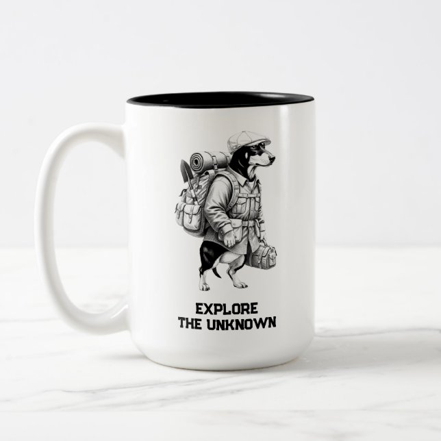 Caneca De Café Em Dois Tons Cachorro Aventureiro Dachshund Caminhante Casa É O (Esquerda)