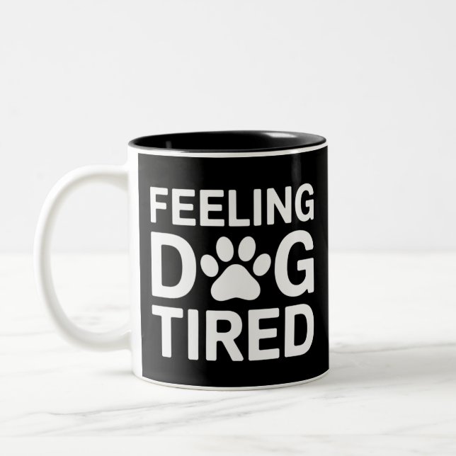 Caneca De Café Em Dois Tons Cachorro Sentindo Cansaço (Esquerda)