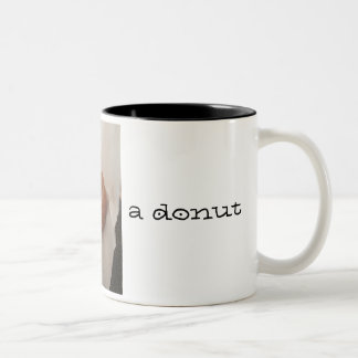 Caneca De Café Em Dois Tons Café e uma caneca da rosquinha