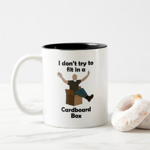 Caneca De Café Em Dois Tons Caixa de Papelão Não Tentando se Encaixar Festa de