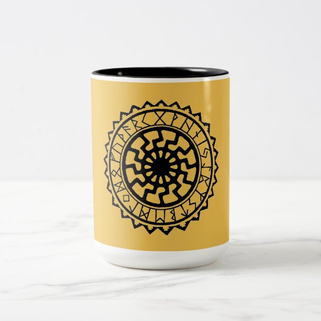 Caneca De Café Em Dois Tons Calendário Rúnico Solar Celta Viking (Centro)