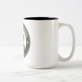 Caneca De Café Em Dois Tons Cama do Exército de Esquilo Secreto