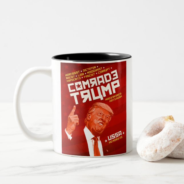 Caneca De Café Em Dois Tons Camarada Trump - Poster soviético (Com Donut)