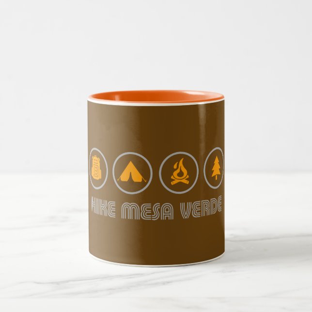 Caneca De Café Em Dois Tons Caminhada no Parque Nacional Mesa Verde (Centro)