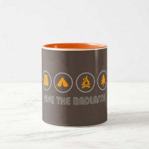 Caneca De Café Em Dois Tons Caminhe As Badlands