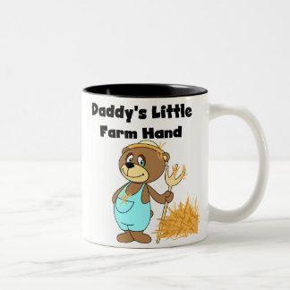 Caneca De Café Em Dois Tons Camiseta e presentes pequenos do Farmhand do pai
