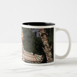 Caneca De Café Em Dois Tons Canadá, Colúmbia Britânica, Vancouver. Indígena
