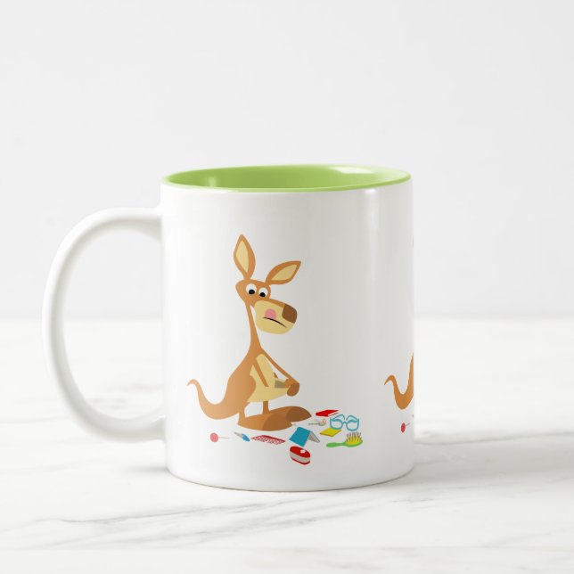 Caneca De Café Em Dois Tons Canguru Rummaging bonito dos desenhos animados (Esquerda)